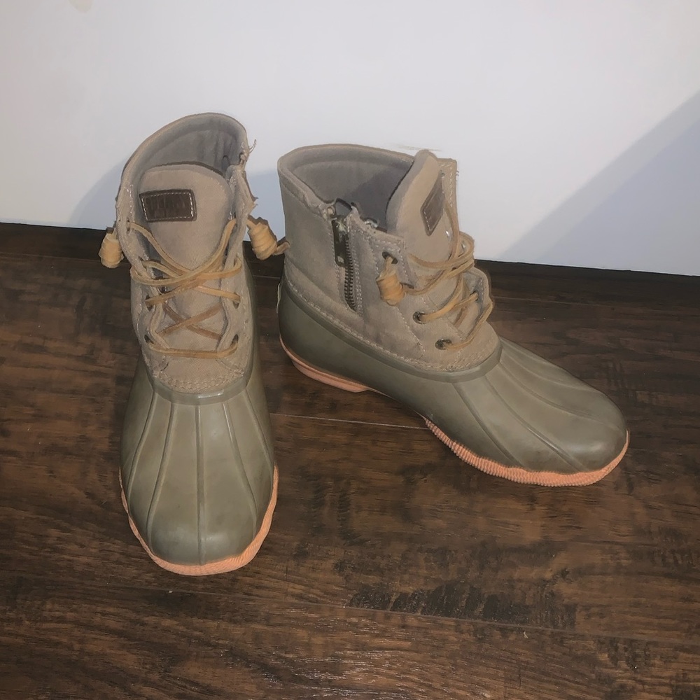 Women’s Sperry Duck Boots